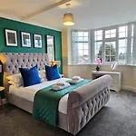 Racecourse Retreat