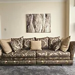 Racecourse Retreat